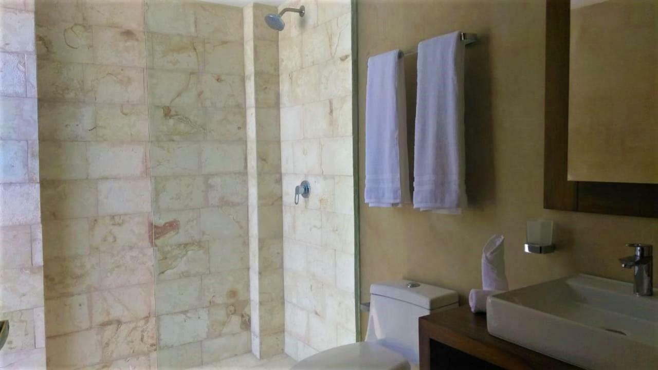 Taan' Hotel ตูลุม ภายนอก รูปภาพ